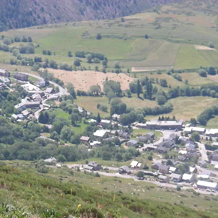 D'hotes Cal Barbe Bed & Breakfast 3*